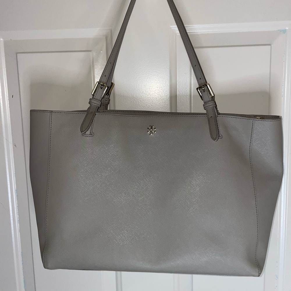 ❗️SOLD❗️Tory Burch tote